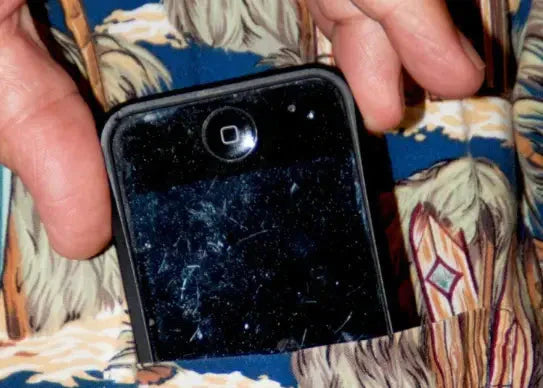 Refurbish iPhone X Screen By Replacing or Grinding