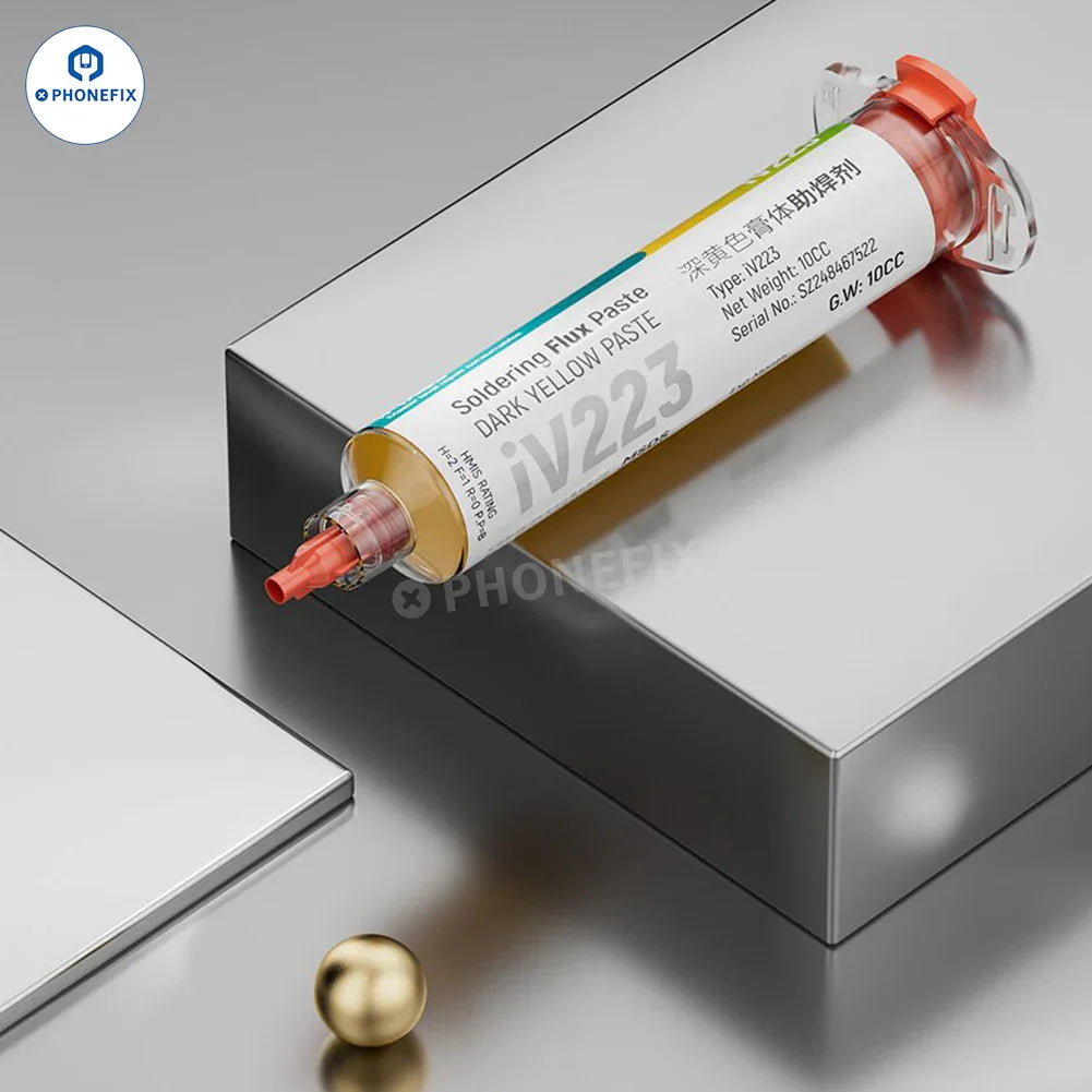 iFixes 10CC lead-free soldering flux paste for motherboards and CPUs, shown in a close-up of the solder paste container.