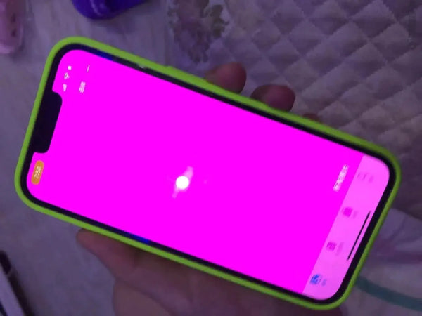 iPhone 13 Series Hit With“Pink Screen” Issue