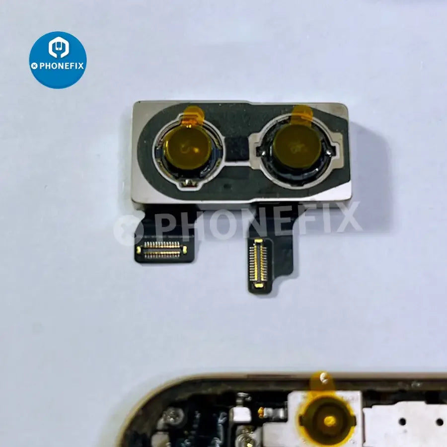 Set of 100 PHONEFIX iPhone camera protection stickers to prevent dust and damage on Face ID and rear camera lenses.