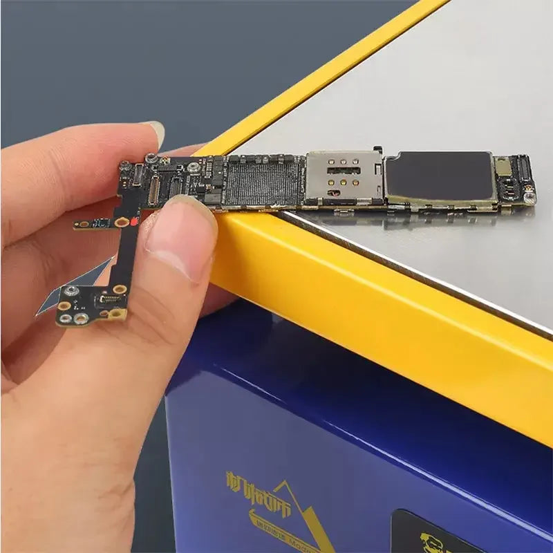 Digital MECHANIC ET-10 PCB heating platform by PHONEFIX, featuring a precise temperature control and sturdy construction.