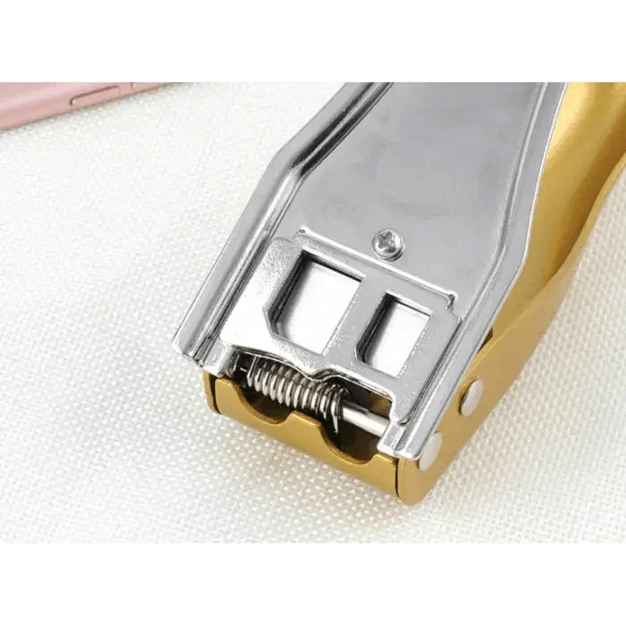 PHONEFIX Outil de découpe de carte SIM Nano Micro 2-en-1 pour la réparation d'iPhone et de téléphones, offrant une découpe précise pour la personnalisation de la carte SIM.