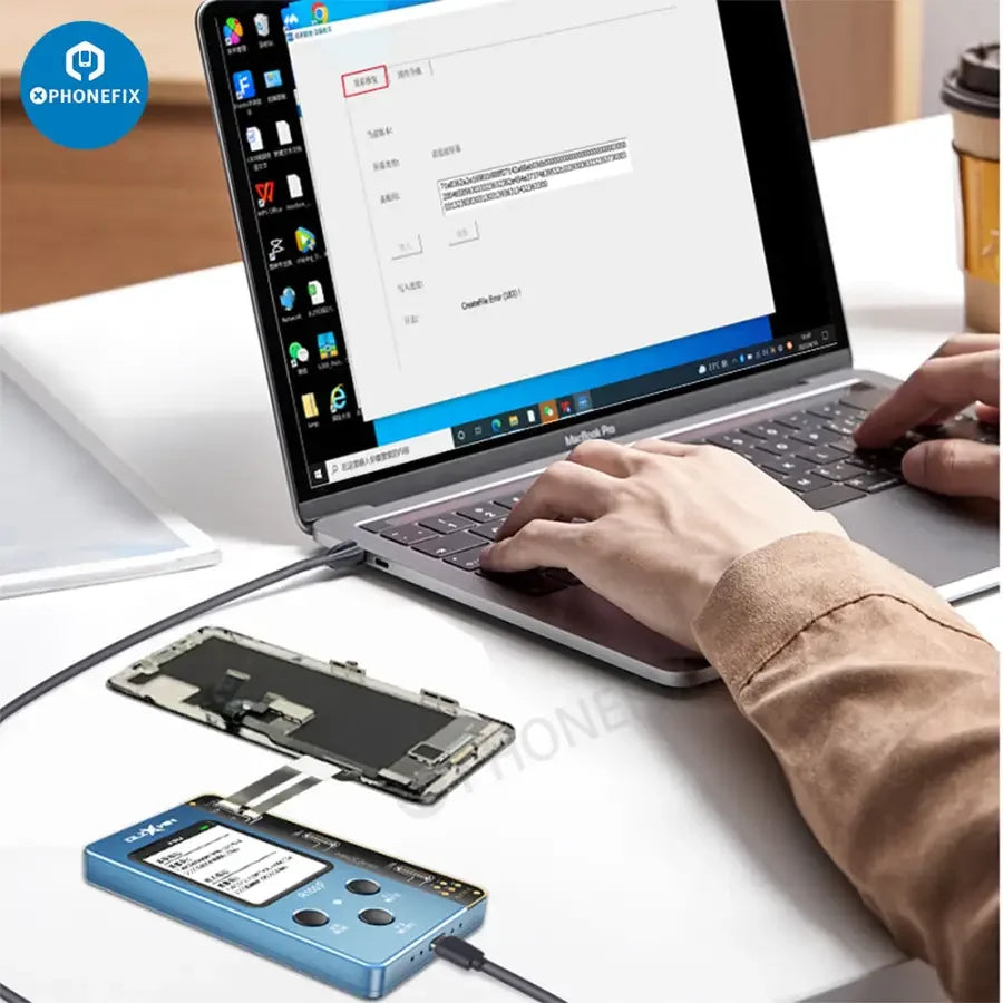 PhoneFix R200 multifunctional true tone recovery tester for iPhone 8 to 14 Plus, showing device connection and testing interface.
