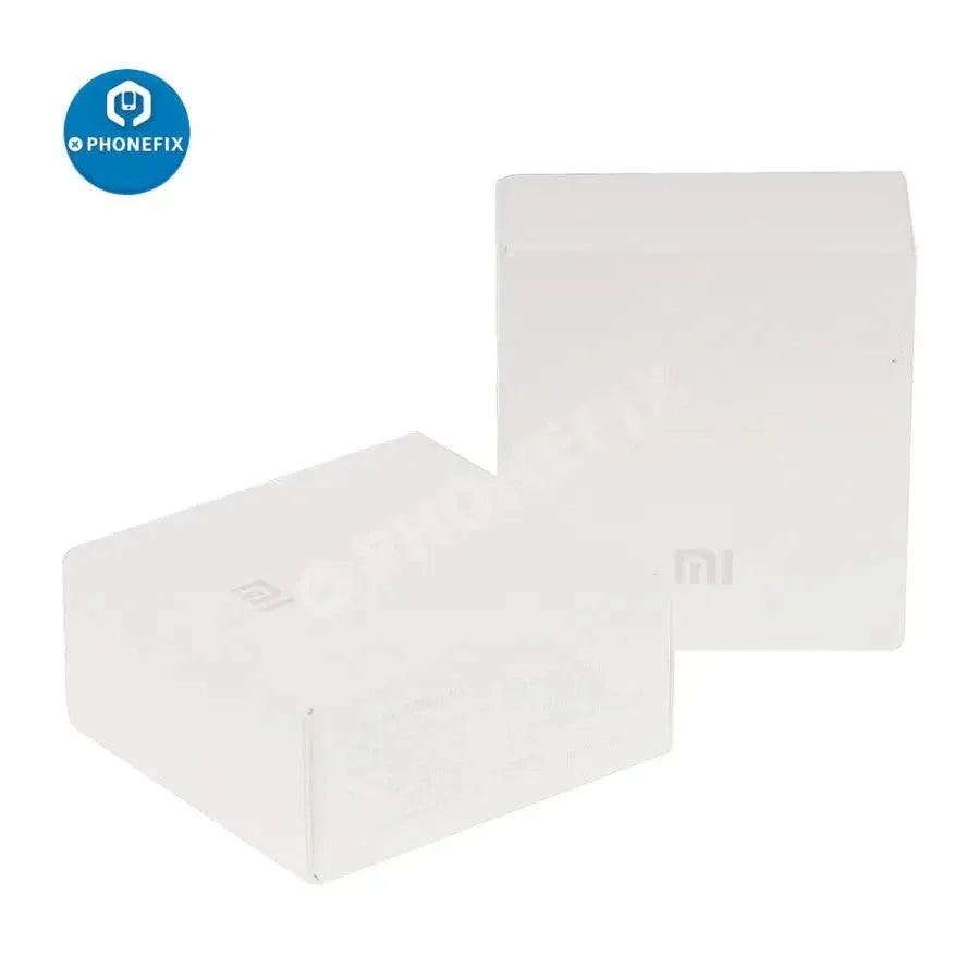 PHONEFIX Mi 4 Ports USB charging device with 2A fast charge and 35W high power for phones, shown with multiple USB ports.