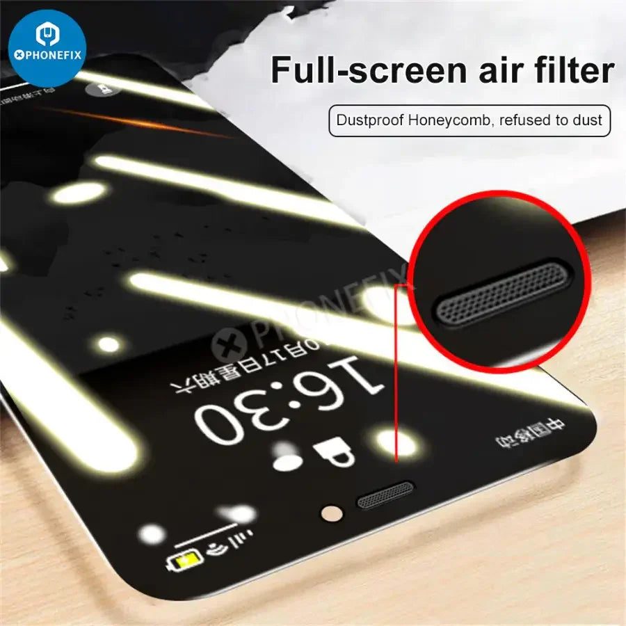 Film protecteur d'écran anti-poussière pour iPhone 12-17 Pro Max de PHONEFIX, conçu pour protéger la vie privée et empêcher l'accumulation de poussière.