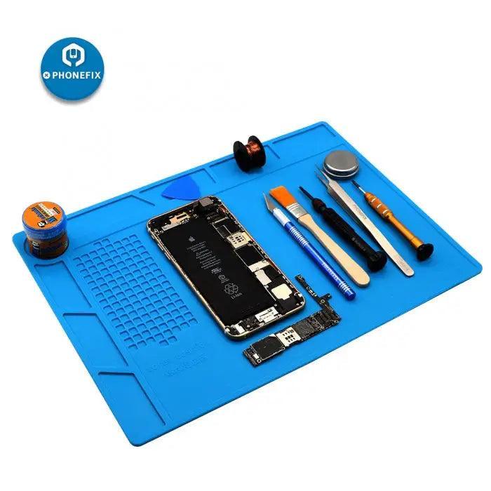 PhoneFIX heat-resistant silicone soldering mat with antistatic surface, 28x20cm desk pad for soldering and electronic work.
