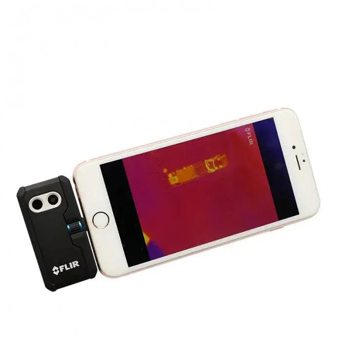 PHONEFIX FLIR ONE PRO thermal imaging camera PCB board fault diagnosis assistant, showing thermal imaging display and device connections.