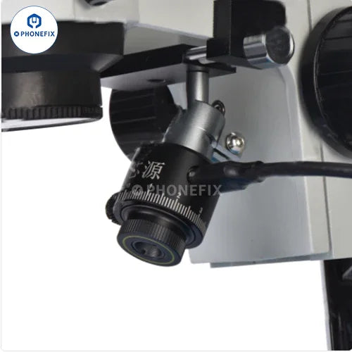 Cámara termográfica PHONEFIX WXY PF-TX2-3CM para el diagnóstico de fallos en placas de circuitos impresos, que muestra patrones de calor en las placas de circuitos electrónicos.