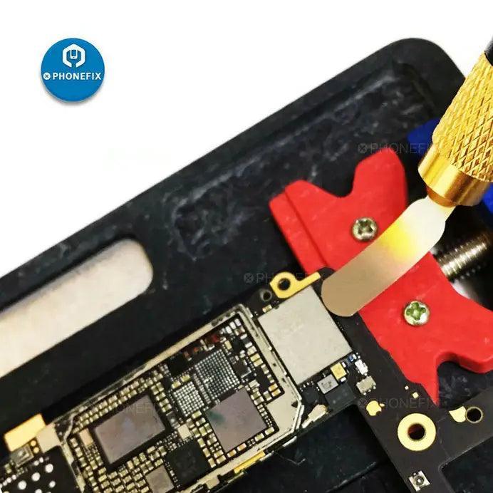 La herramienta rascadora PHONEFIX para PCB sirve para eliminar el pegamento y limpiar los componentes BGA de la CPU del iPhone; está diseñada como unas pinzas de precisión y una herramienta tipo cuchilla.