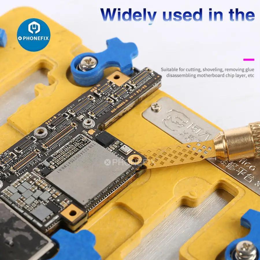 Ensemble de lames de colle en acier PhoneFix Mechanic 034 pour le retrait de puces IC CPU, comprenant des pinces de précision et des outils de couteau pour la réparation électronique.